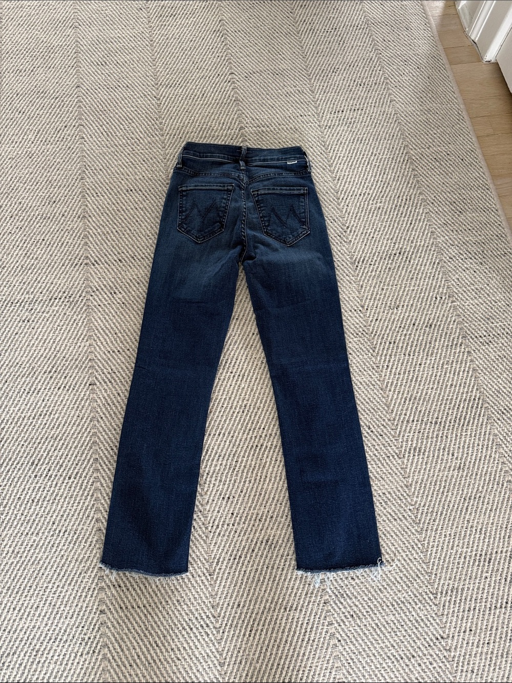 MOTHER Mid-Rise Dazzler Ankle Fray Jeans — Dark Blue size 23 - Picture 6 of 7